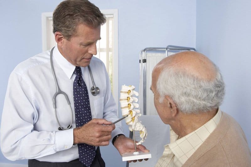 Loãng xương thường xảy ra ở người cao tuổi 