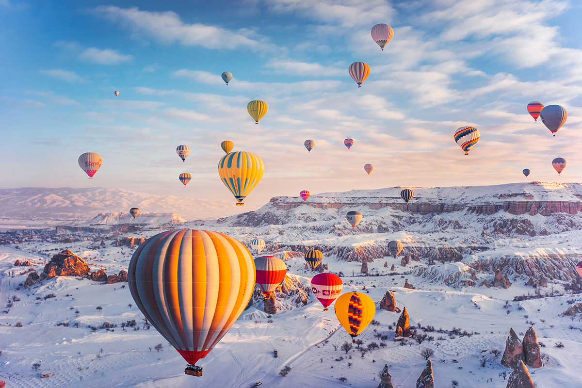 Thành phố Cappadocia với rất nhiều khinh khí cầu đặc sắc